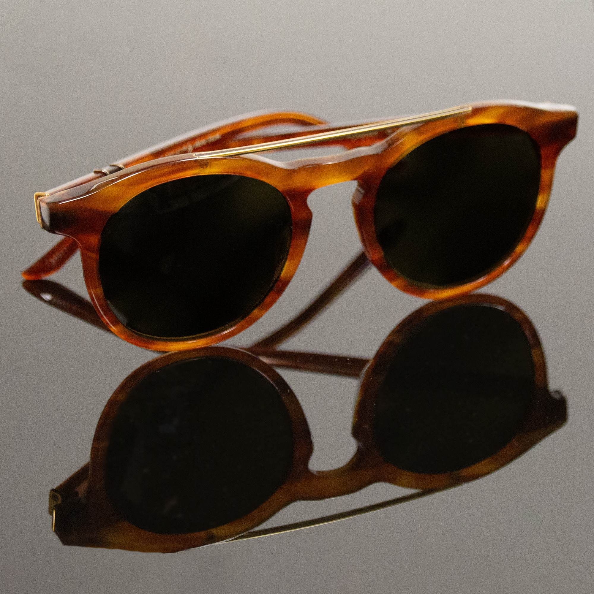 Viesturs in Havana Tortoise / 24k Gold (The Vault)